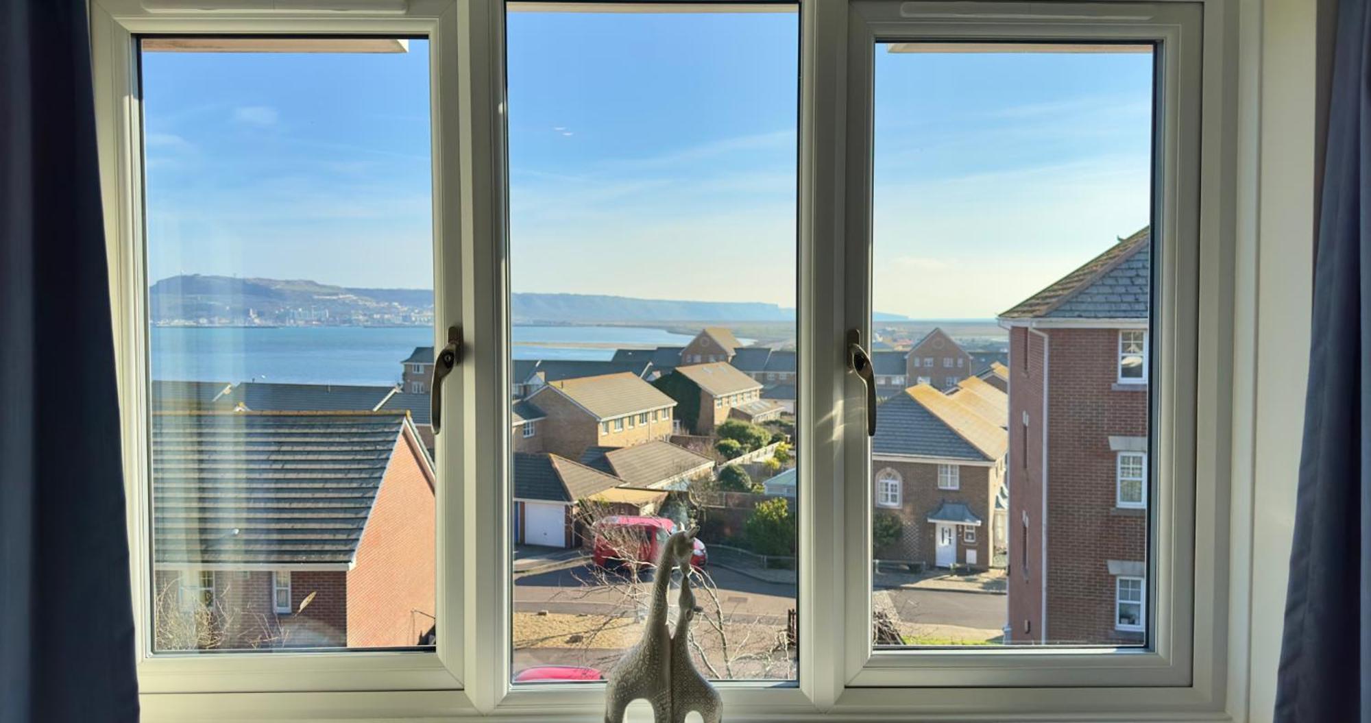 Holiday home Chalkhill View - Idyllic Sea Views Parking Wyke Regis