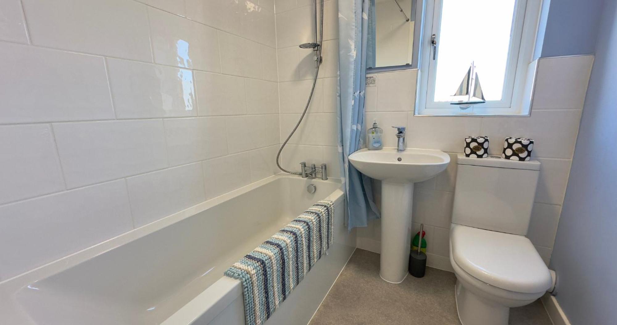 Chalkhill View - Idyllic Sea Views Parking * Wyke Regis