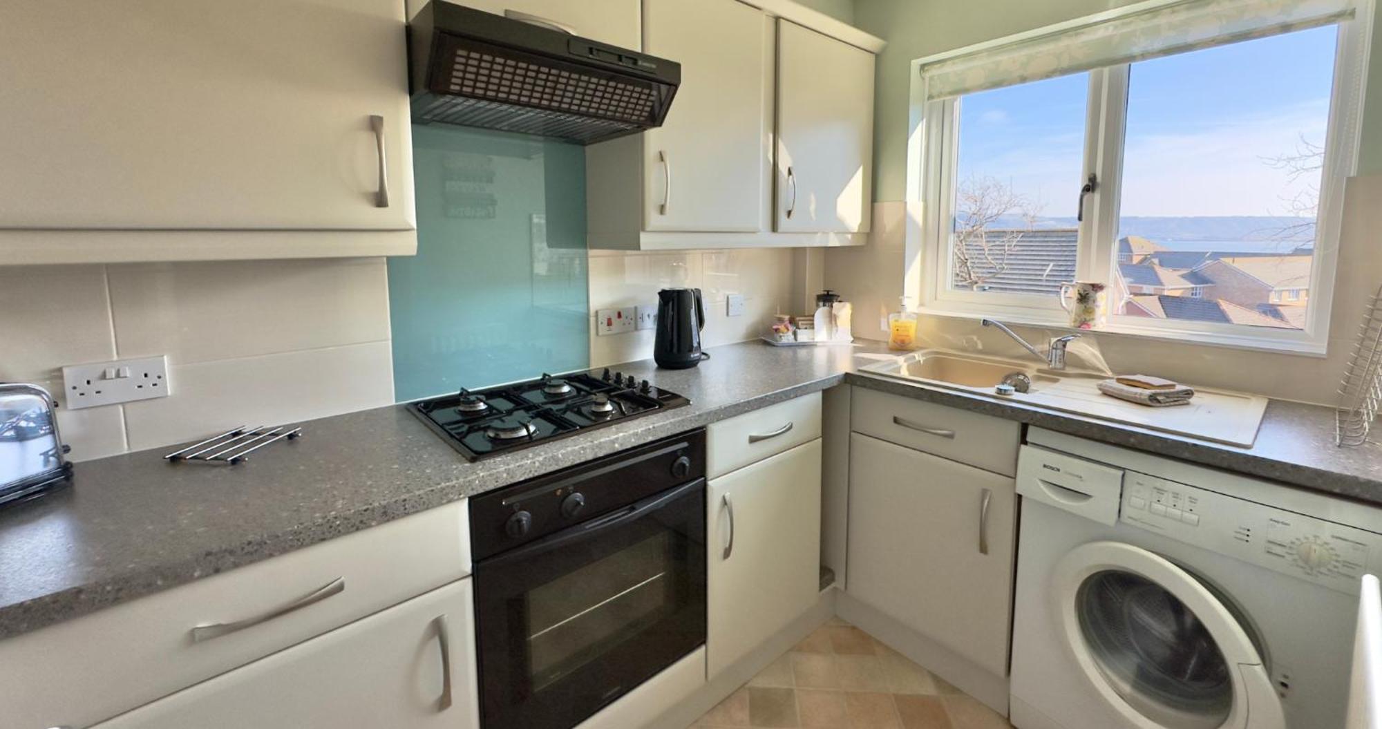 Chalkhill View - Idyllic Sea Views Parking Wyke Regis
